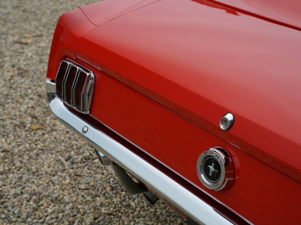 Immagine 16/50 di Ford Mustang 289 (1965)
