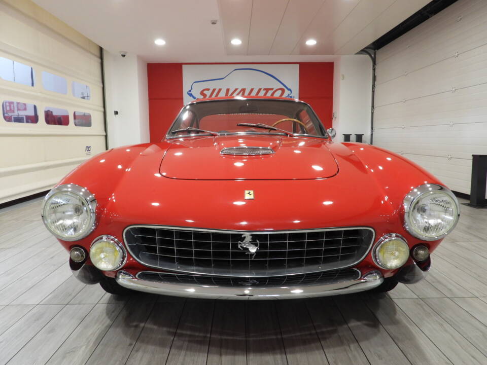 Imagen 2/15 de Ferrari 250 GT Berlinetta Lusso (1963)