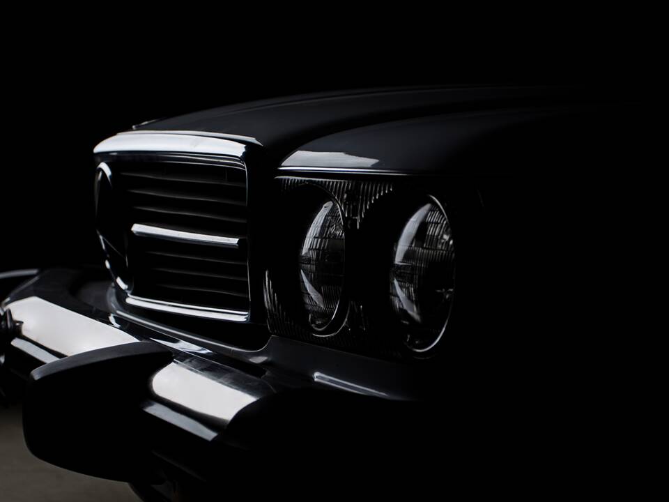 Image 39/48 of Mercedes-Benz 560 SL (1988)