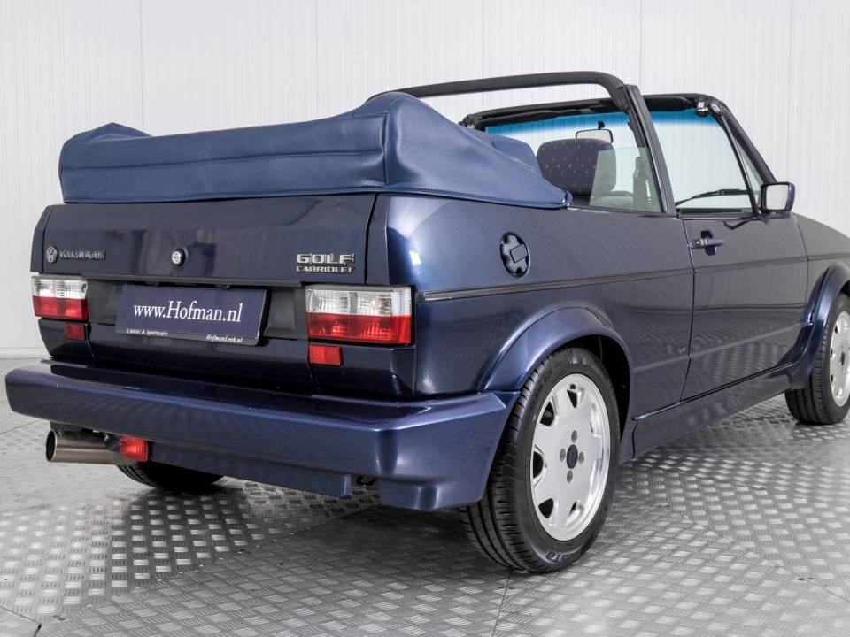 Imagen 33/50 de Volkswagen Golf Mk I Convertible 1.8 (1992)