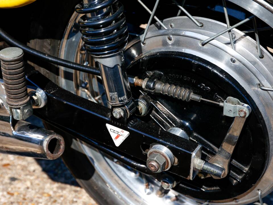 Image 10/26 of Brooklands 500 GB (1990)
