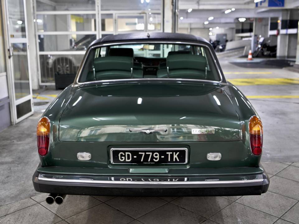 Image 13/50 of Rolls-Royce Corniche I (1978)