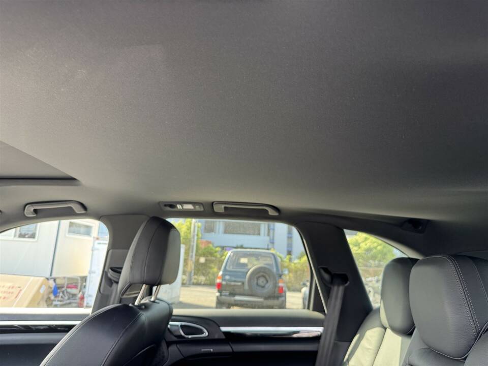 Bild 35/61 von Porsche Cayenne S (2010)