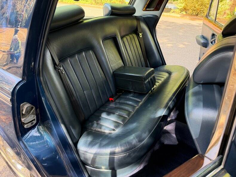 Bild 25/47 von Bentley T 2 (1977)