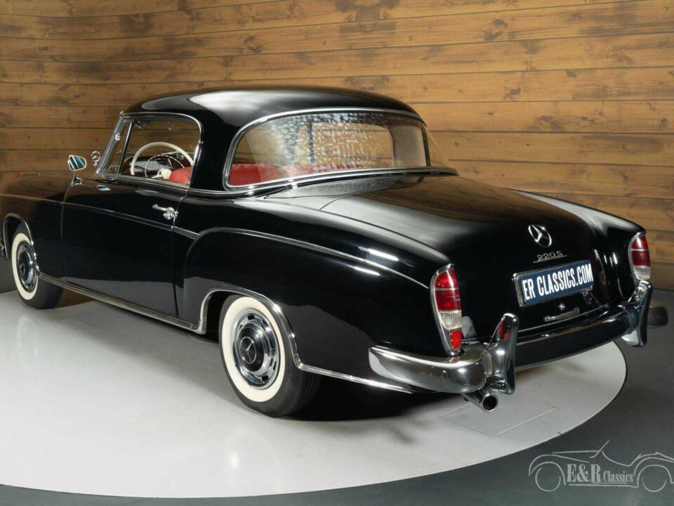 Bild 14/19 von Mercedes-Benz 220 S (1959)