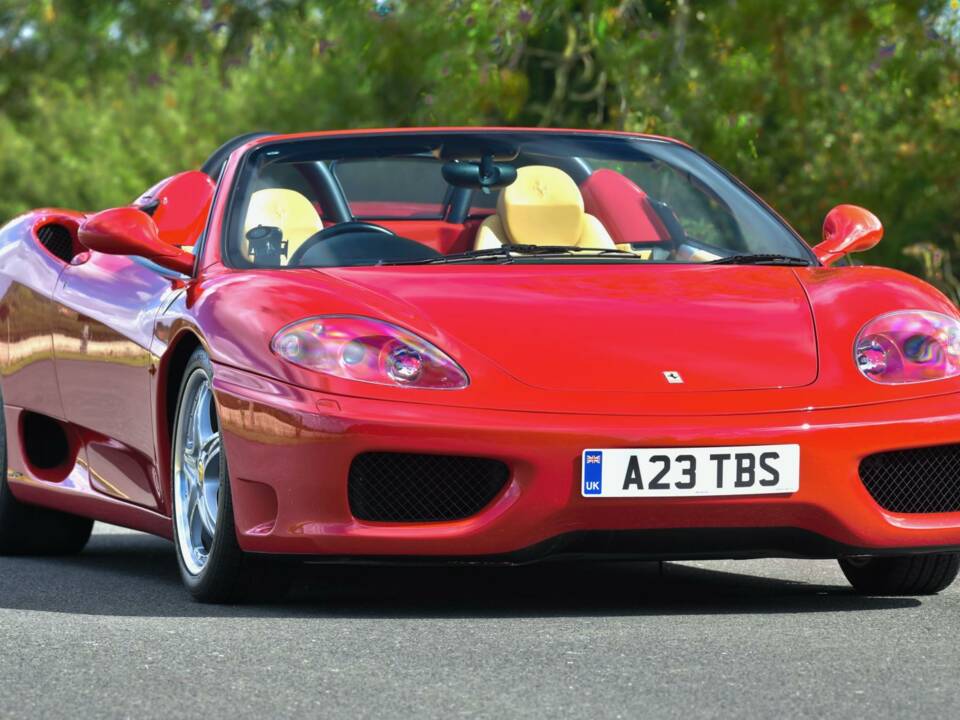 Imagen 3/50 de Ferrari 360 Spider (2003)