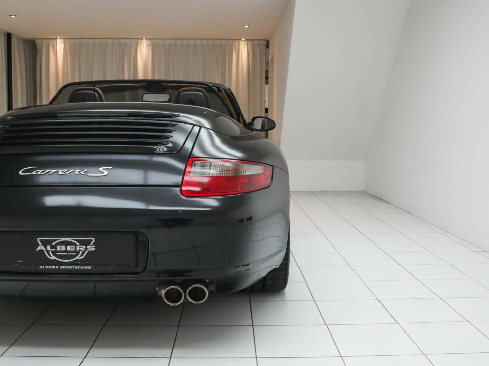 Bild 17/21 von Porsche 911 Carrera S (2009)