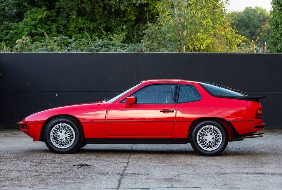 Image 2/50 of Porsche 924 Turbo (1980)