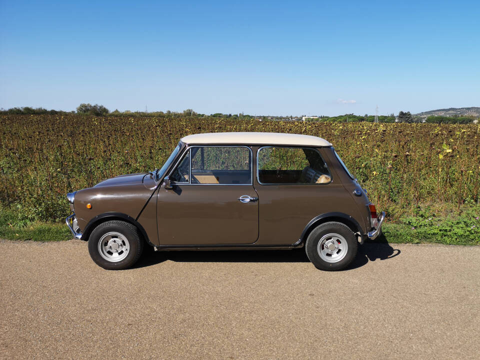 Image 16/58 de Innocenti Mini Cooper 1000 (1972)