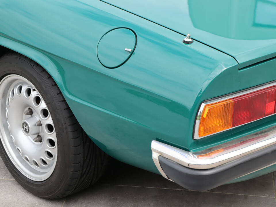 Image 38/50 of Alfa Romeo 2000 Spider Veloce (1979)