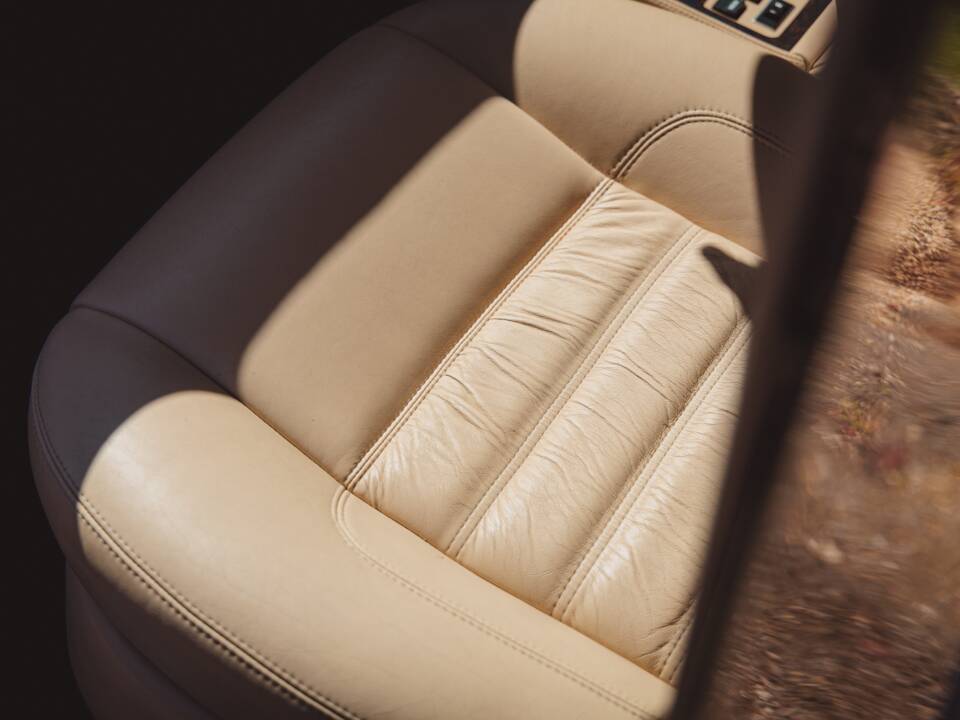 Bild 47/50 von Bentley Brooklands R Mulliner (1998)
