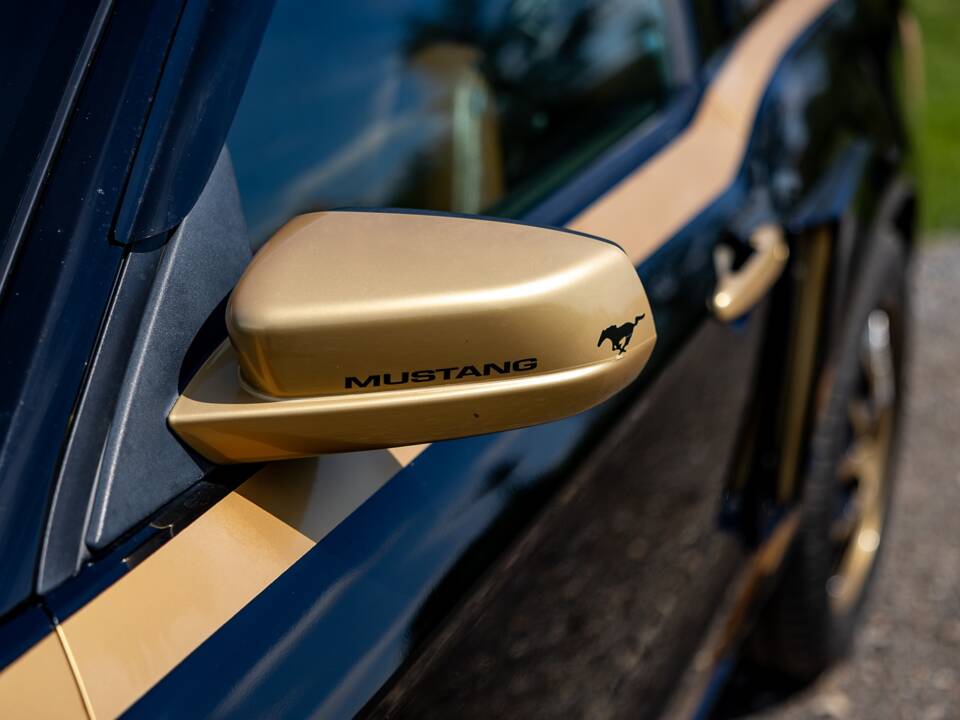 Image 32/50 of Ford Mustang V6 (2009)