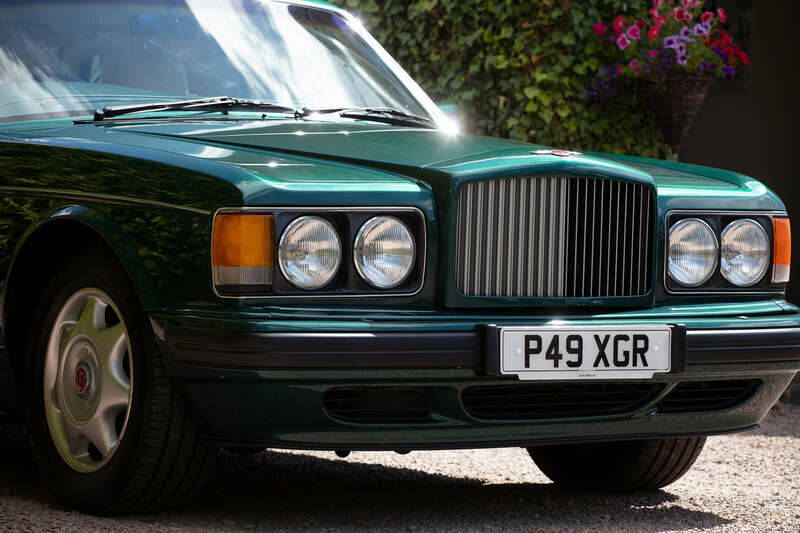 Image 33/50 of Bentley Turbo R lang (1996)