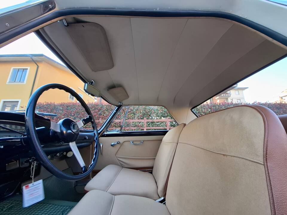 Image 33/63 of FIAT 1200 Granluce (1958)