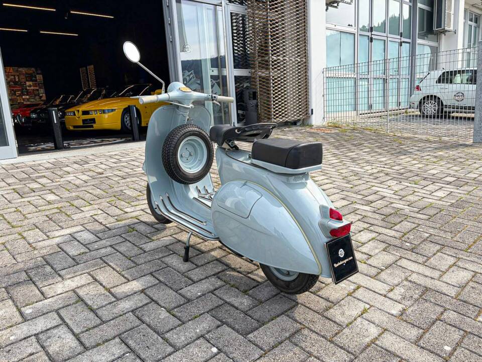 Afbeelding 3/9 van Piaggio Vespa 125 (1961)