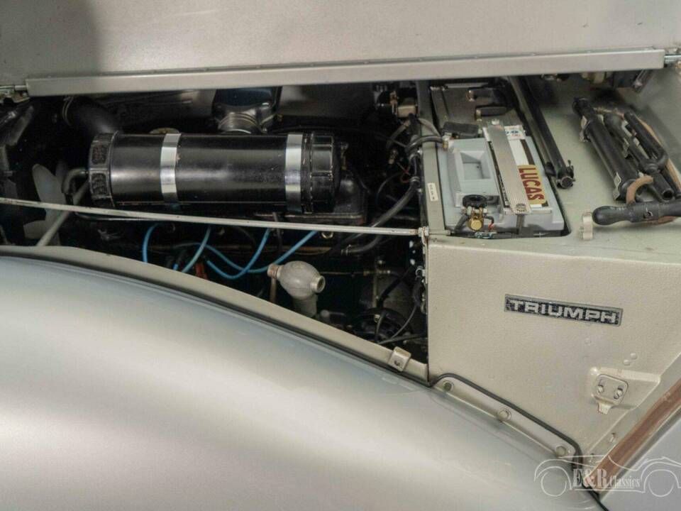 Immagine 18/19 di Triumph 2000 Roadster (1949)