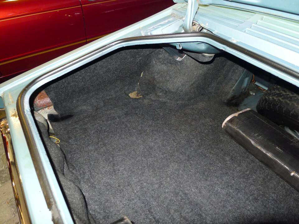 Image 13/15 of Oldsmobile Toronado (1967)