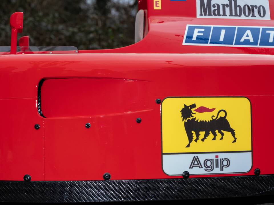 Image 55/85 of Ferrari 641 (1990)