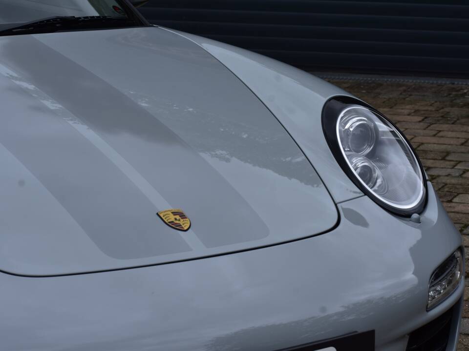 Image 18/50 of Porsche 911 Sport Classic (2010)