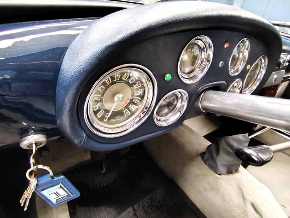 Image 46/67 of Alfa Romeo 1900 C Super Sprint Touring (1956)