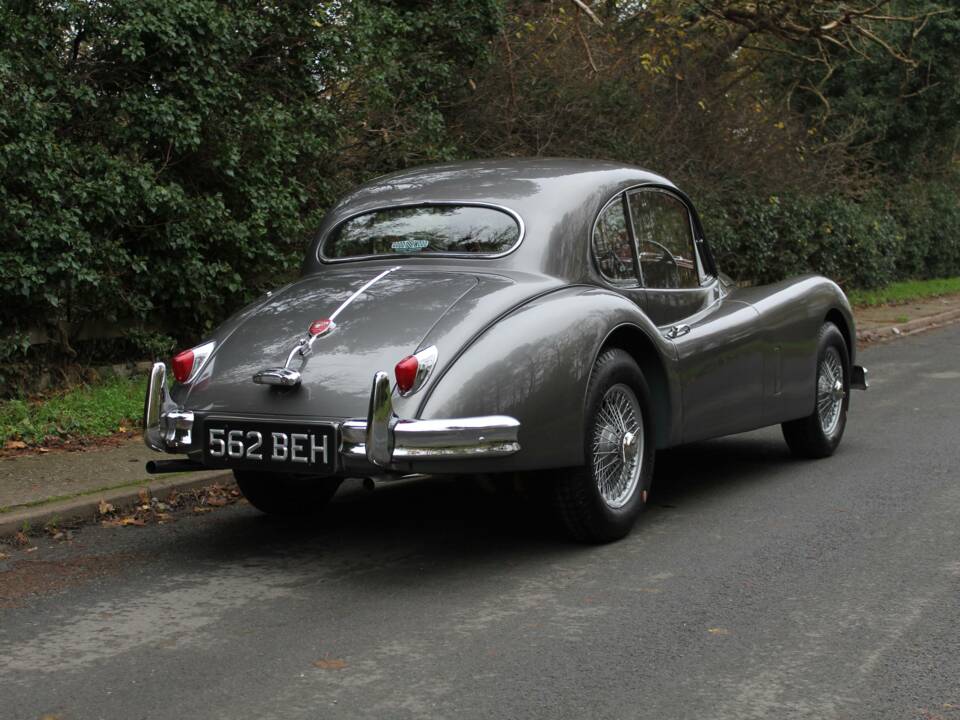 Afbeelding 6/18 van Jaguar XK 140 FHC (1956)