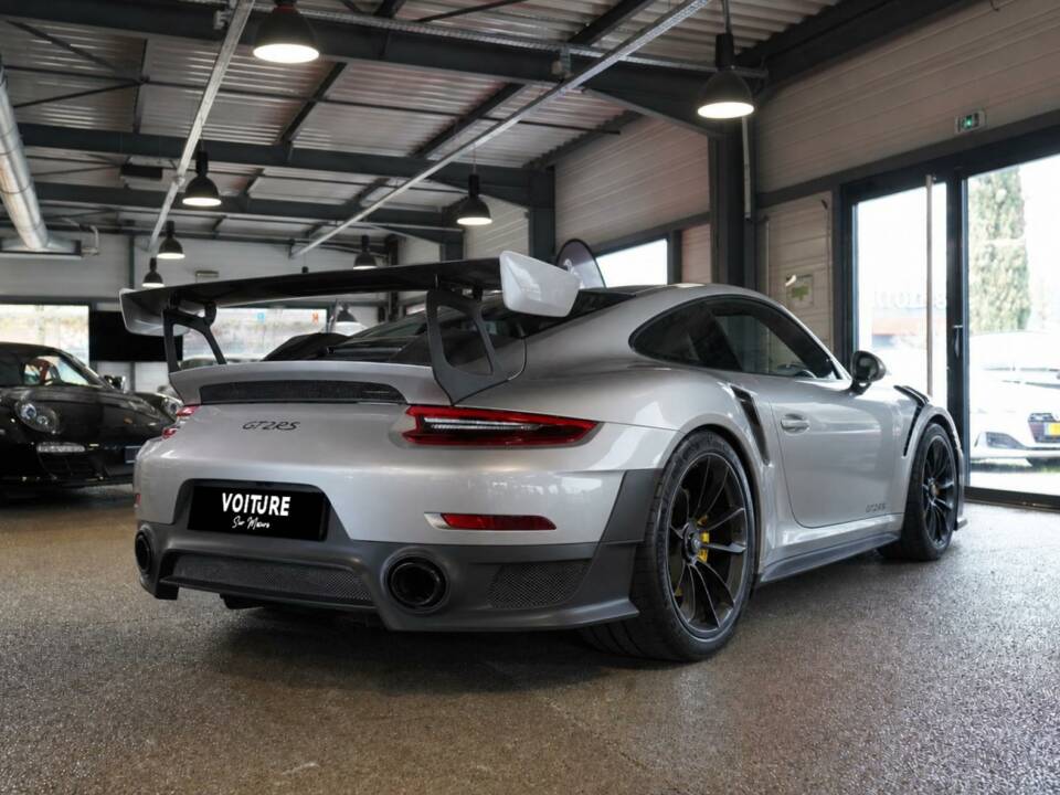 Imagen 2/12 de Porsche 911 GT2 RS (2018)