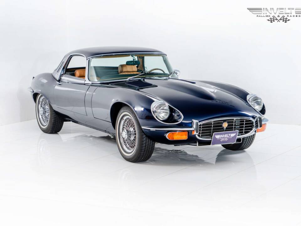 Image 9/18 de Jaguar Type E V12 (1973)