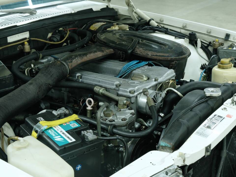 Image 45/50 de Mercedes-Benz 280 SEL (1978)