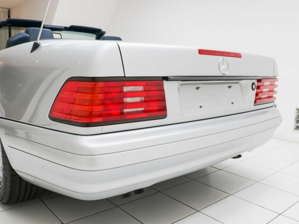Bild 58/84 von Mercedes-Benz SL 320 (1996)