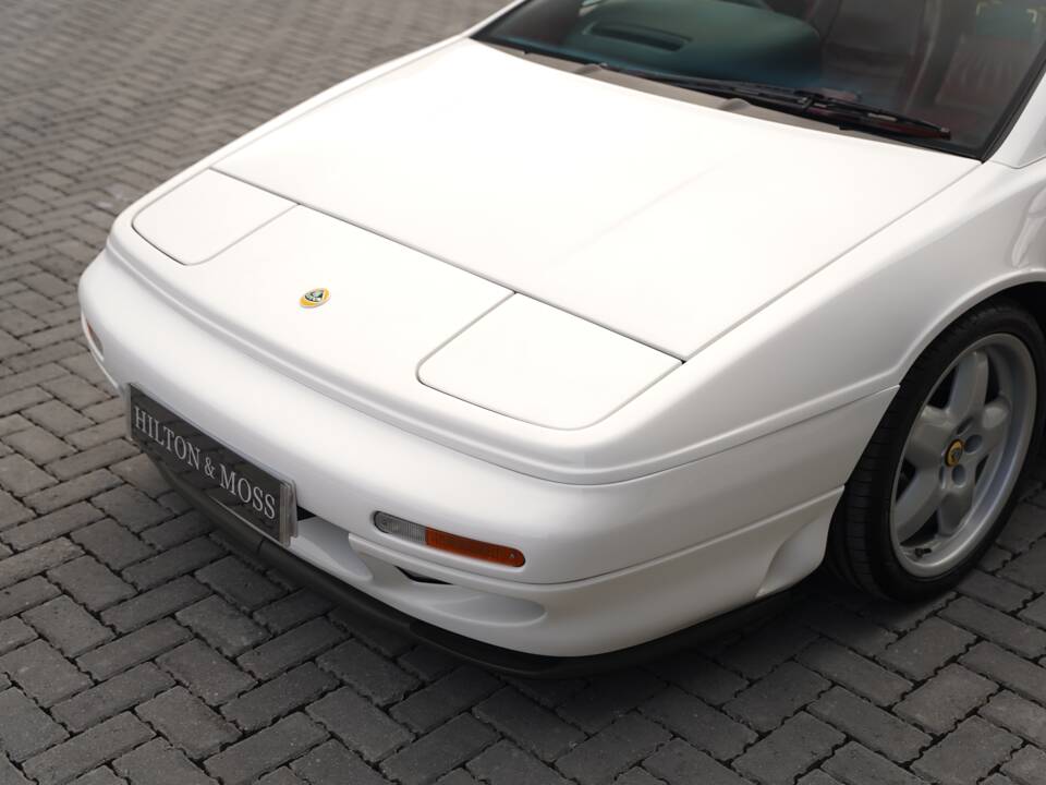 Image 26/50 of Lotus Esprit S4 (1994)