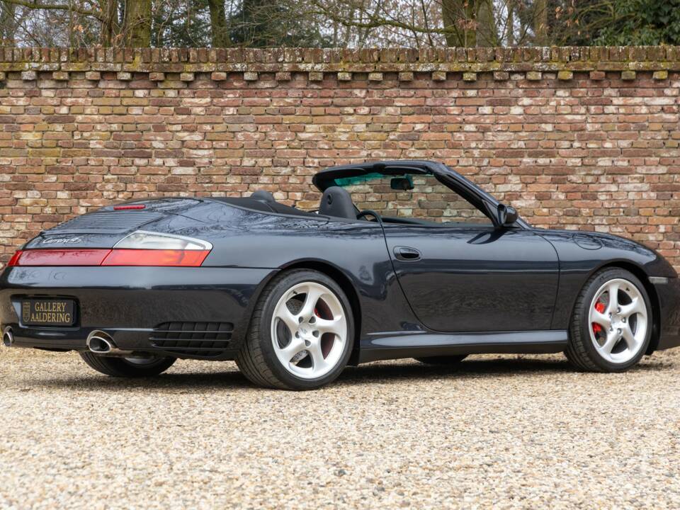 Image 43/50 of Porsche 911 Carrera 4S (2003)