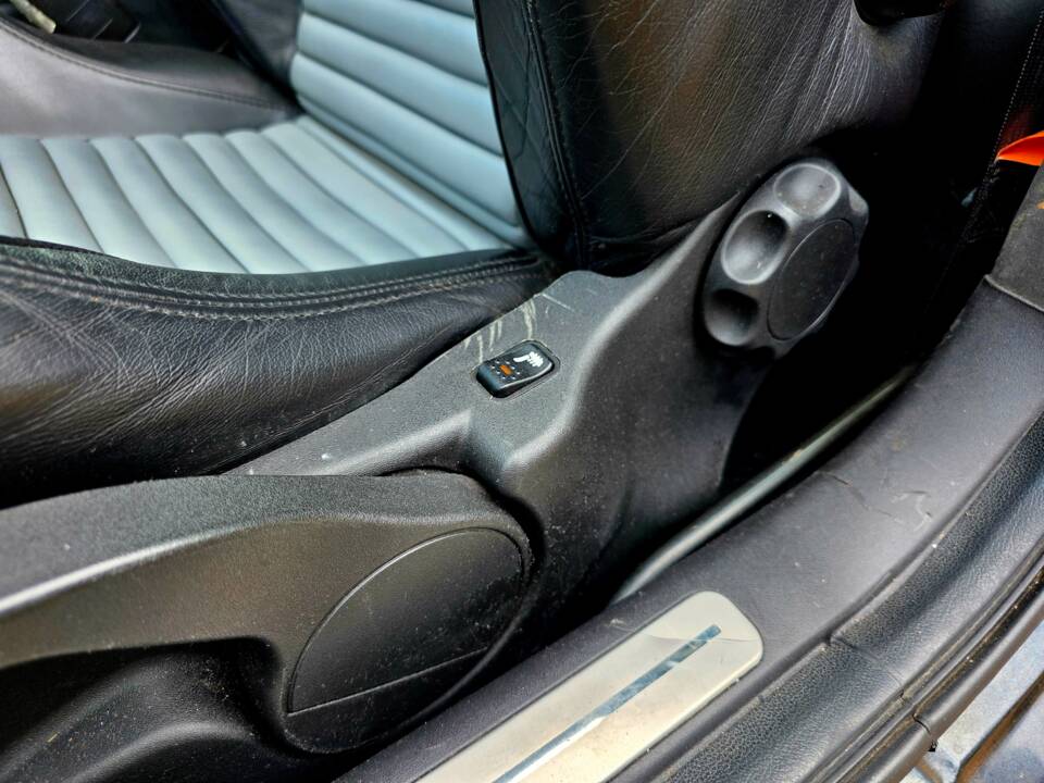 Imagen 16/31 de Alfa Romeo 147 3.2 GTA (2002)