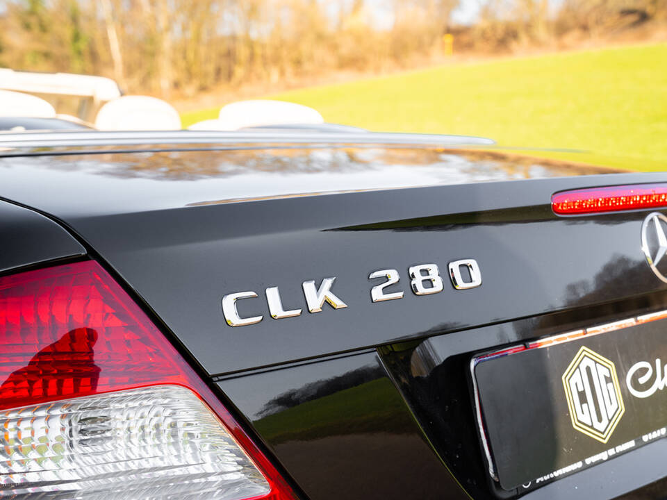 Imagen 27/77 de Mercedes-Benz CLK 280 (2008)