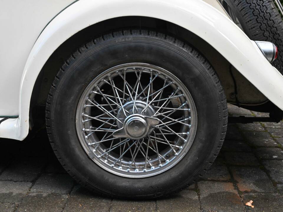 Image 15/50 of MG TF 1500 (1954)