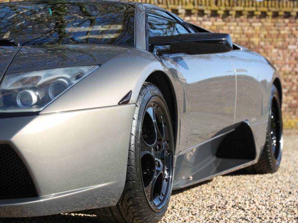 Image 48/50 de Lamborghini Murciélago (2003)