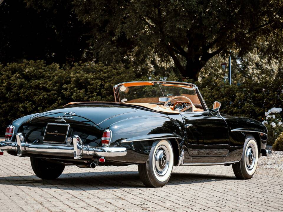Image 6/42 of Mercedes-Benz 190 SL (1961)