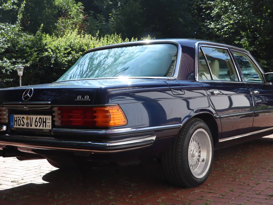 Image 24/57 de Mercedes-Benz 450 SEL 6,9 (1977)