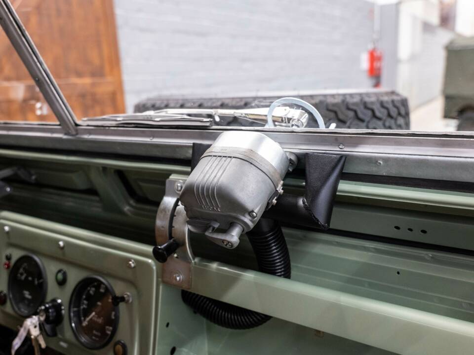 Immagine 35/48 di Land Rover 88 (1963)