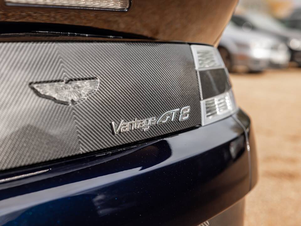 Image 46/65 of Aston Martin Vantage GT8 (2017)