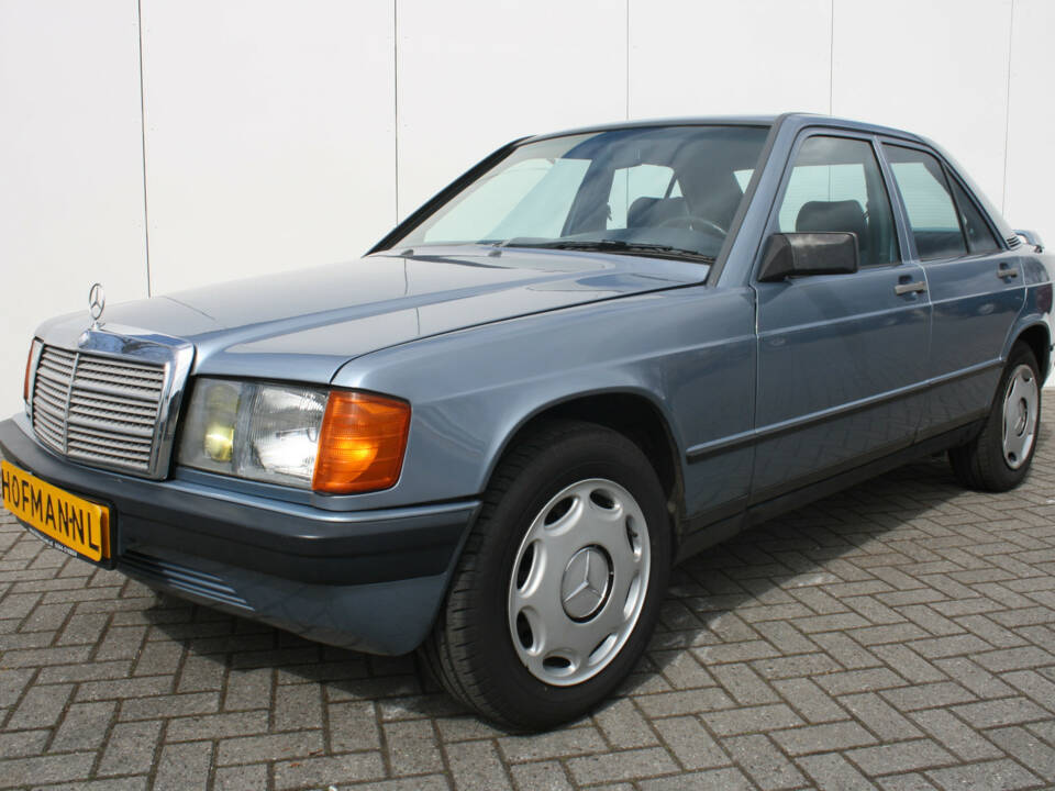 Afbeelding 10/12 van Mercedes-Benz 190 D 2.5 (1986)