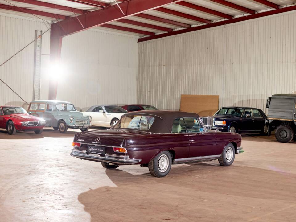 Bild 9/47 von Mercedes-Benz 280 SE (1970)