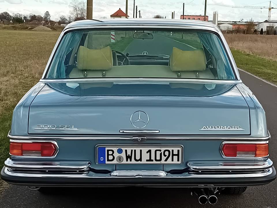 Image 3/49 of Mercedes-Benz 300 SEL (1968)