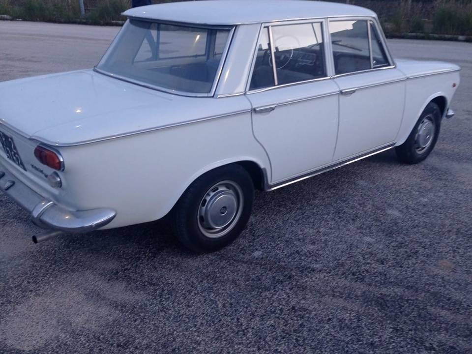 Image 5/17 of FIAT 1300 (1962)
