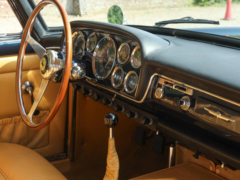 Bild 44/50 von Ferrari 250 GT Pininfarina Coupe (1959)