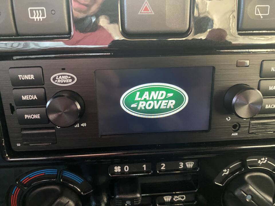 Bild 56/59 von Land Rover Defender 90 Works V8 "70th Edition" (2018)