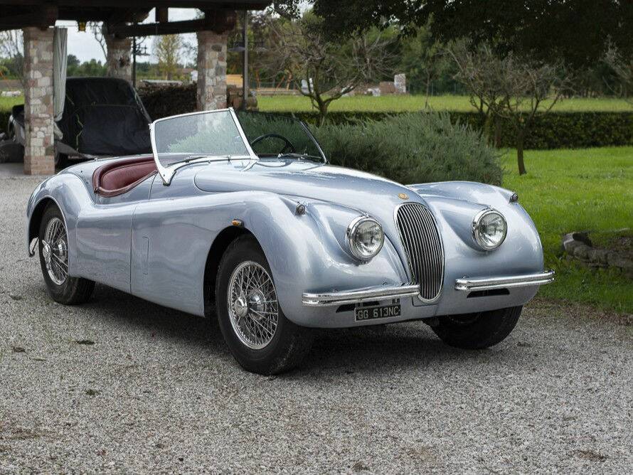Image 7/8 of Jaguar XK 120 OTS (1953)