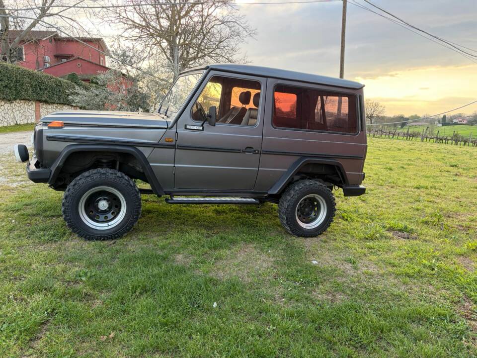 Image 5/13 of Mercedes-Benz 280 GE (SWB) (1982)