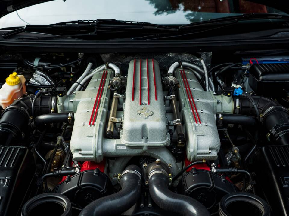 Bild 24/66 von Ferrari 550 Maranello (2000)