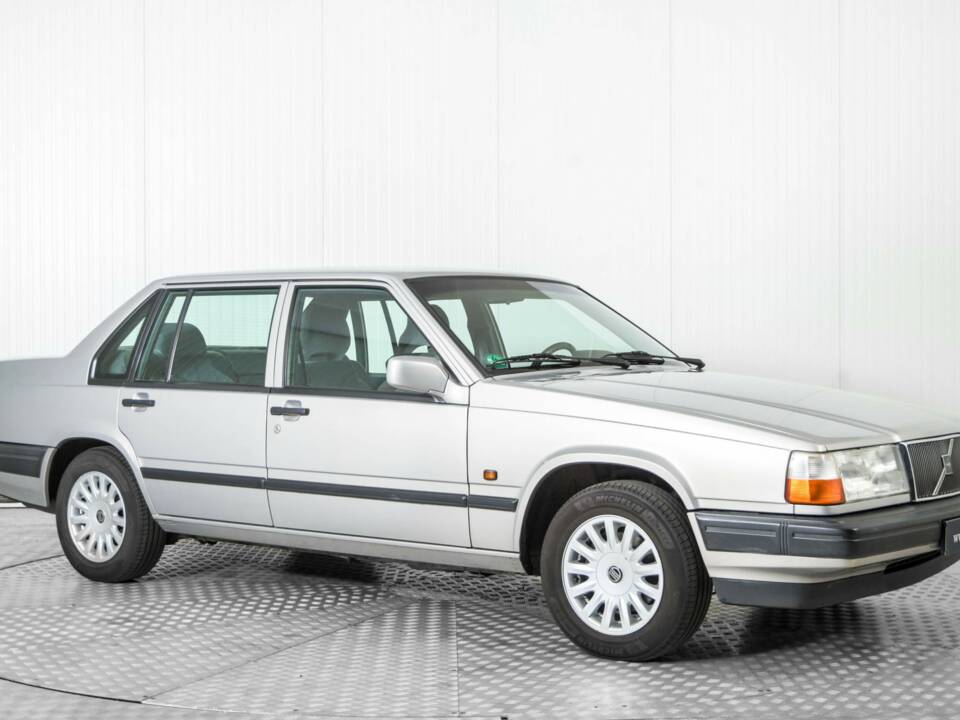 Bild 5/50 von Volvo 940 2.3i (1996)