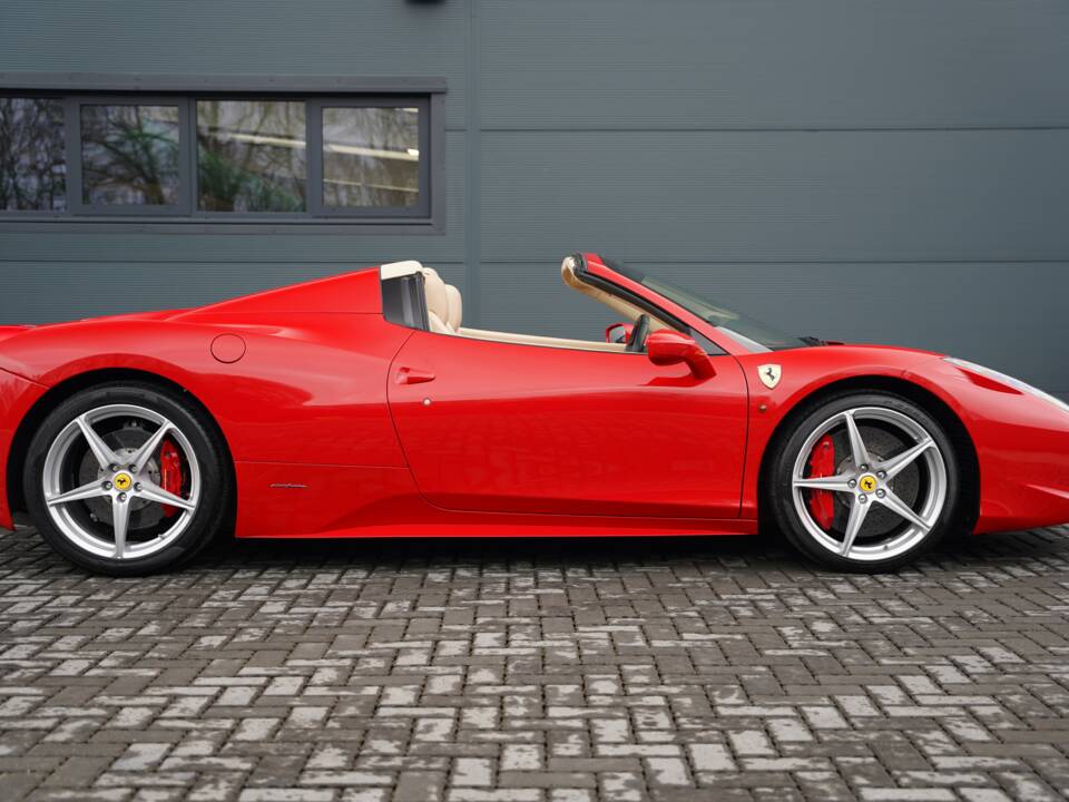 Bild 3/50 von Ferrari 458 Spider (2013)